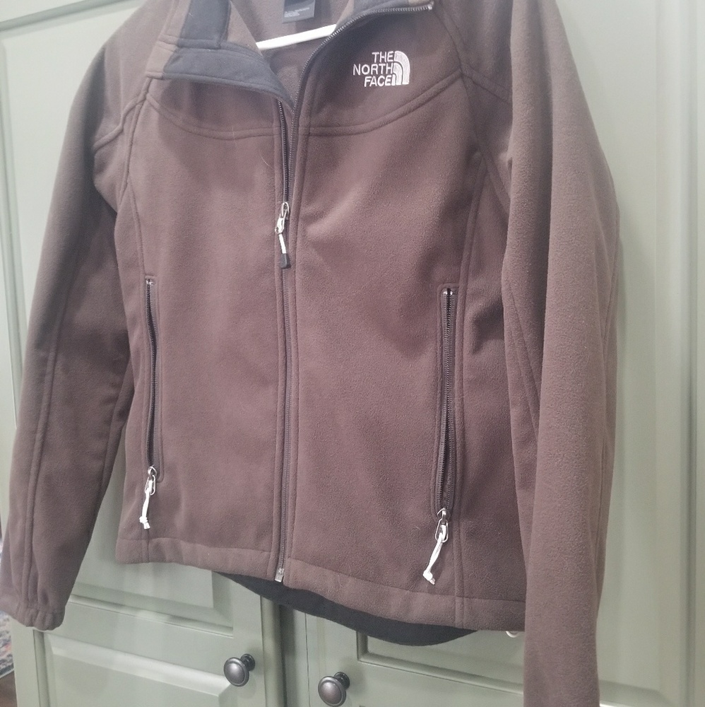 Women's North Face shell Windwall. Like new